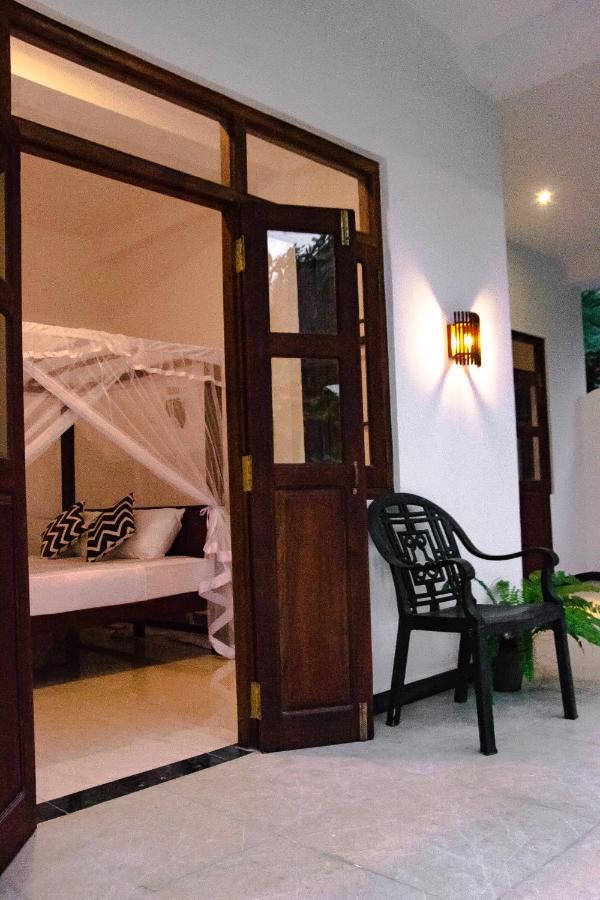 Angel White Apartment Unawatuna